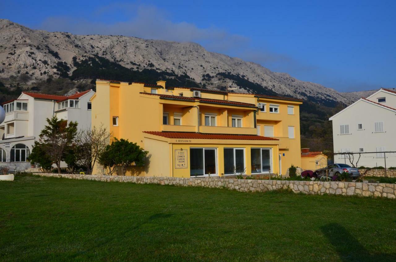Mango Ii Apartment Baška