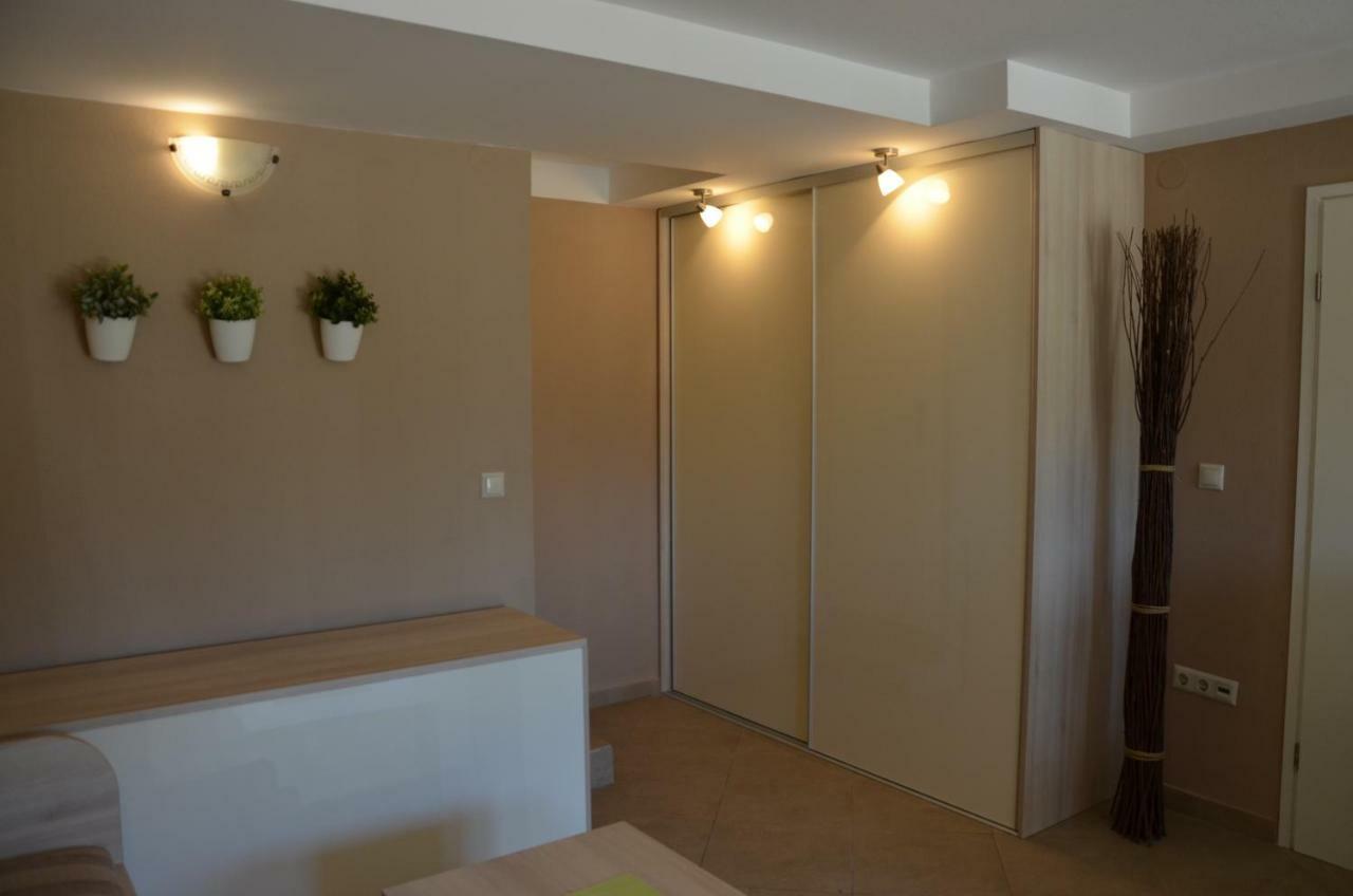 Mango Ii Apartment Baška